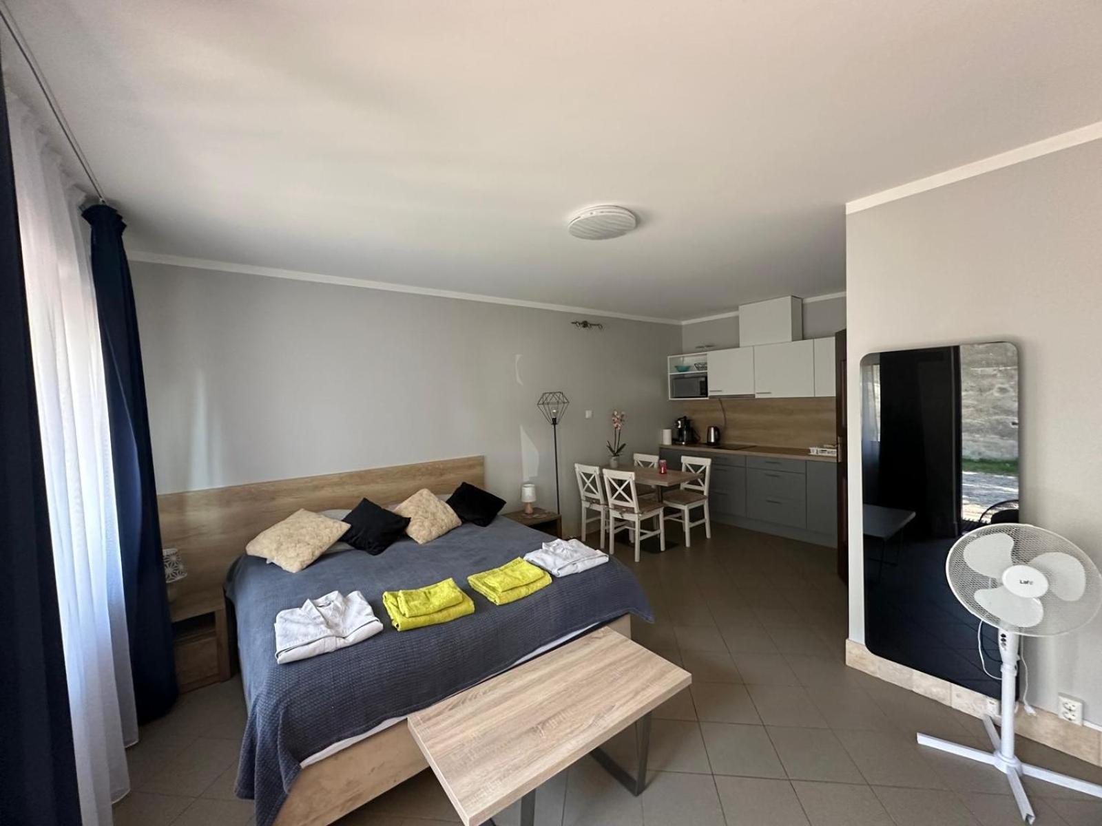 Apartamenty Typu Studio 50 Metrow Od Morza อุสตรอเนียมอร์สเกีย ภายนอก รูปภาพ
